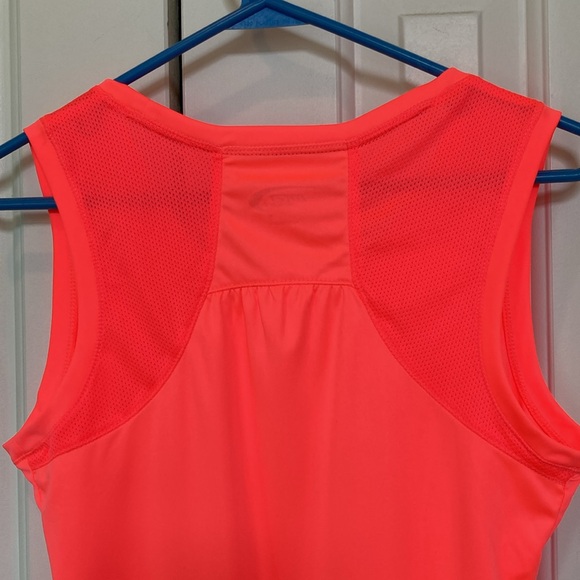 NWOT - MTA Sport tank. Size Small. - Picture 5 of 8